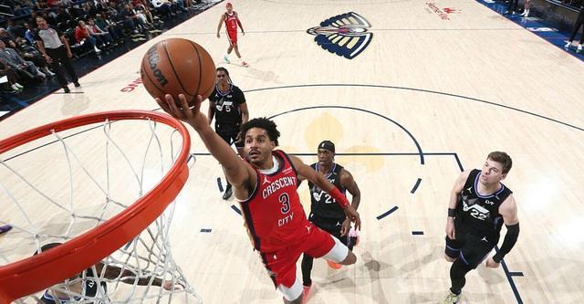 开云官网-费尔斯40+5+6+3普尔34分 鹈鹕大胜爵士